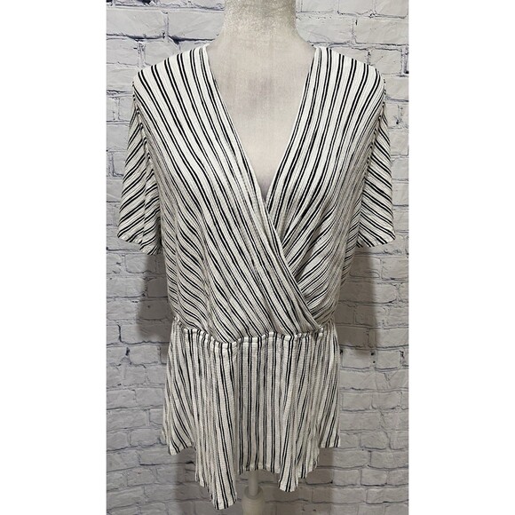 Lane Bryant Womens Plus Size White /Black Striped Short Sleeve Shirt 18/20 - Picture 1 of 7